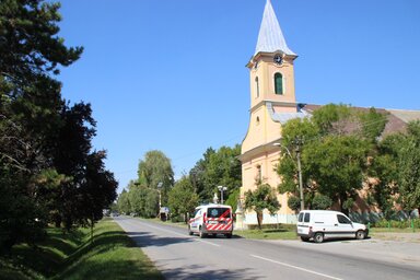 A lapkihordó lakhelye Kishegyes központjában található