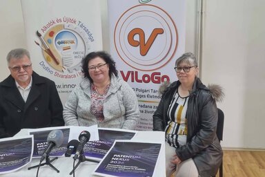 A civil együttműködés jegyében: középen Sulc Barta Szilvia (Fotó: Kancsár Izabella/Archívum)
