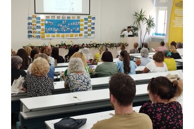 Százhúsz pedagógus szavalta Kosztolányi versét /Fotó: Lukács Melinda
