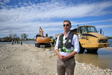 Reggel már 800 megawatton termelt az erőmű  (Fotó: MTI)