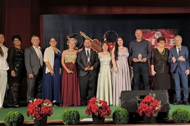 A 30. jubileumi VIVE fellépői: Juhász G., Vitkay K. Á., Morvai M., Cseszák L., Szabó D. Zs., Guzsvány I., Molnár Csíkos G., Mezei M., Mezei Sz., Lapcevic J., Oszterman E., Bíró F., Kotroba J