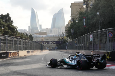 A Mercedes britje elsőként ért célba az azeri fővárosban (foto: beta.rs)