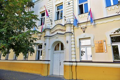 A Zentai Gimnázium épülete napjainkban (Gergely Árpád felvétele)