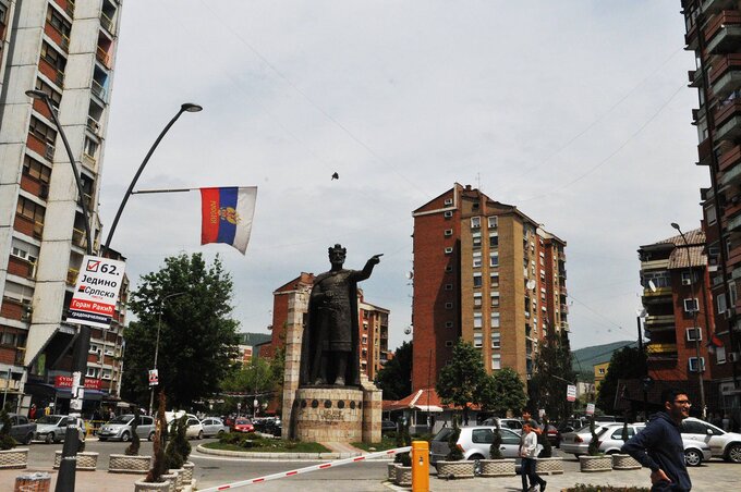 Kosovska Mitrovica békésebb napokban (Beta-illusztráció) Kosovska Mitrovica békésebb napokban (Beta-illusztráció)