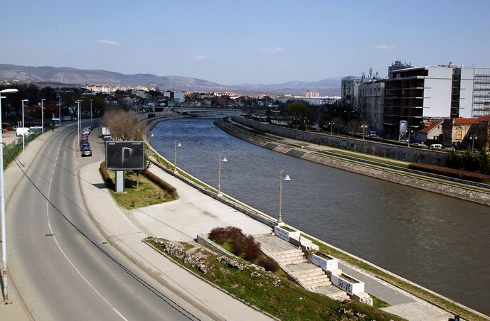 Niš is kihalt, pedig a kijárási tilalom a felvétel készültekor még nem is lépett életbe. A kormány mai közleménye szerint a niši repülőtér a továbbiakig se nem fogad, se nem indít járatokat (Fotó: Beta)