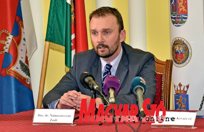 Dr. Námesztovszki Zsolt: Arra biztatnám a pedagógusokat, hogy legyenek kitartóak Dr. Námesztovszki Zsolt: Arra biztatnám a pedagógusokat, hogy legyenek kitartóak