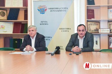 Czegledi Rudolf és Lőrinc Csongor a sajtótájékoztatón (Herédi Krisztián felvétele)