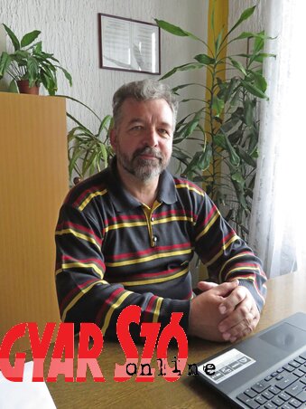 Molnár József, a helyi közösség titkára (Csincsik Zsolt felvétele) Molnár József, a helyi közösség titkára (Csincsik Zsolt felvétele)