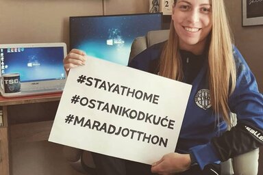 Sóti Réka is azt mondja: maradjunk otthon! (Fotó: Instagram)