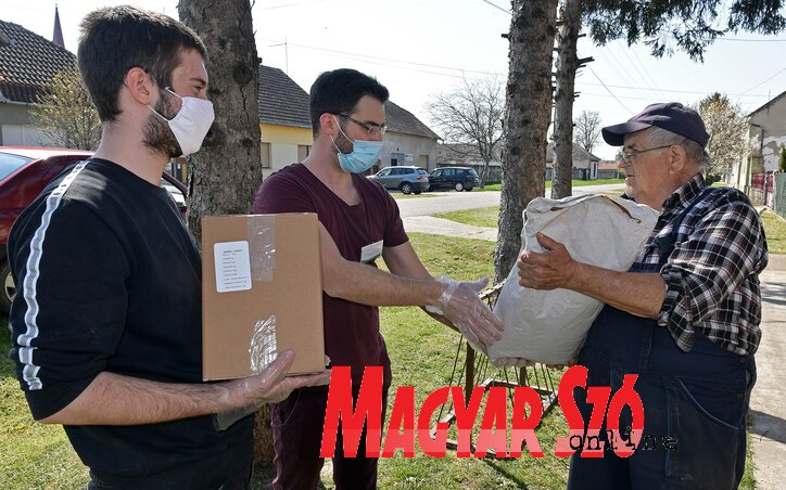 A csomag tartalma megfelel Tóthék elvárásainak (Ótos András felvétele)