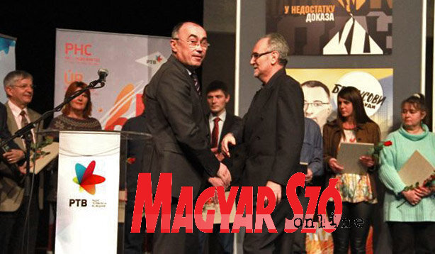 Az RTV évi újságíródíjának átadóján Az RTV évi újságíródíjának átadóján
