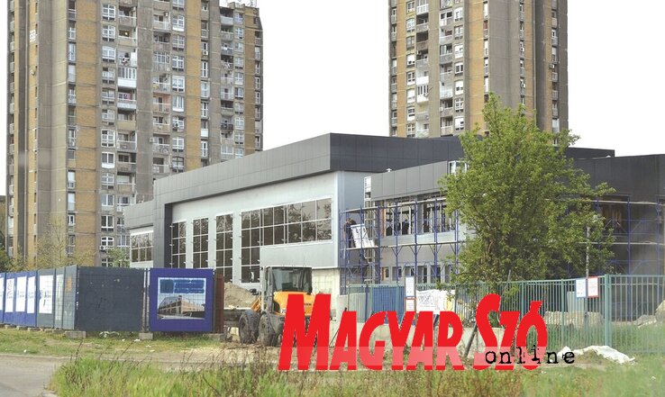 A szennyvíztisztító központ építése 860 millió dinárba kerül (Ótos András felvétele)