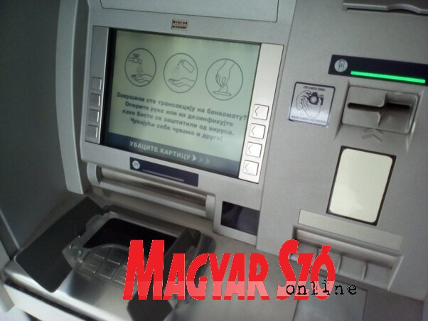 A vírus sokáig megmarad a bankautomaták gombjain (Szeli Balázs felvétele)