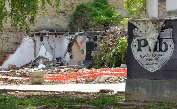 A népszerű Pub kávéző működtetői elbúcsúztak a vendégektől, megköszönték mindenkinek a látogatást, és azt üzenték, hogy hamarosan egy másik helyen találkoznak majd (Ótos András felvétele)