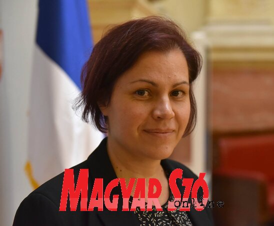 Vicsek Annamária: Az önkormányzatok kell, hogy biztosítsák az óvodák és az általános iskolák számára is a biztonsági felszerelést (Fotó: Ótos András) Vicsek Annamária: Az önkormányzatok kell, hogy biztosítsák az óvodák és az általános iskolák számára is a biztonsági felszerelést (Fotó: Ótos András)