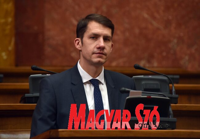 Pásztor Bálint: Bízom abban, hogy legkésőbb két hét múlva lehetővé válik, hogy a szerb és a magyar állampolgárok utazhatnak Szerbiából Magyarországra, és fordítva Pásztor Bálint: Bízom abban, hogy legkésőbb két hét múlva lehetővé válik, hogy a szerb és a magyar állampolgárok utazhatnak Szerbiából Magyarországra, és fordítva