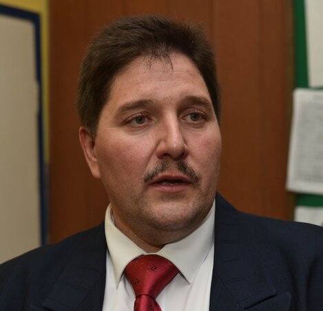 Dr. Crnkovity Gábor, a bácskossuthfalvi Id. Kovács Gyula Általános Iskola igazgatója (Fotó: Ótos András)