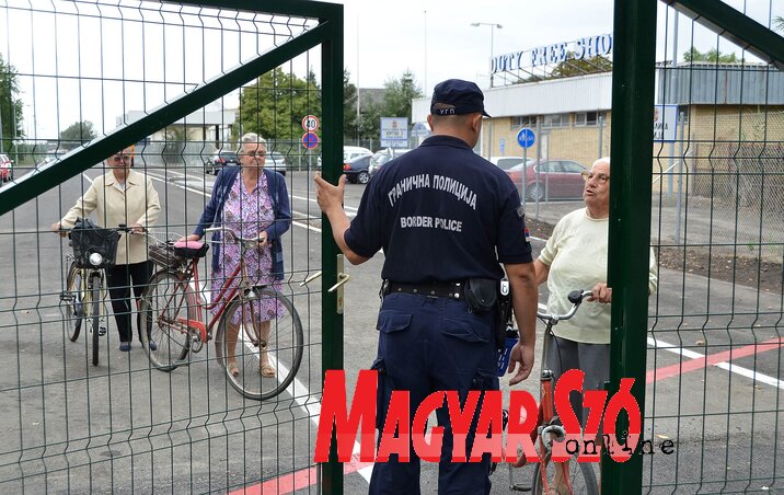 A Szerbiába beutazásra vonatkozó jelenlegi intézkedések május 31-éig még biztos hatályban lesznek (Ótos András illusztrációja)