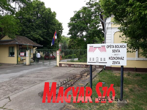 Két váltásban fogadják a pácienseket Két váltásban fogadják a pácienseket