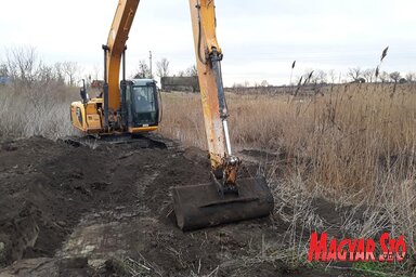 Betemették a szennyező ülepítőket (Paraczky László felvétele)