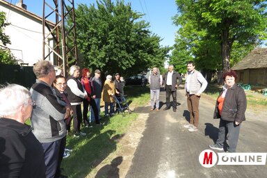 Útavató a Marko Miljanov utcában (Csincsik Zsolt felvétele)