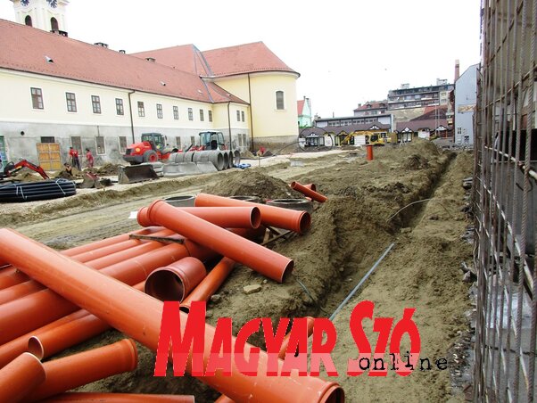 Nincs miért leállítani a rekonstrukciót (Fekete J. József felvétele)