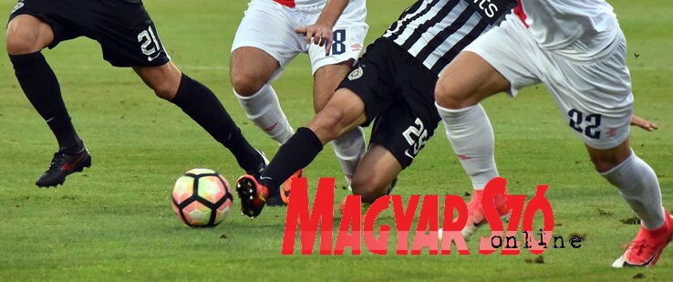 A jövő hónaptól a mérkőzéseken már nem csupán a játékosok vesznek részt (Ótos András illusztrációja)