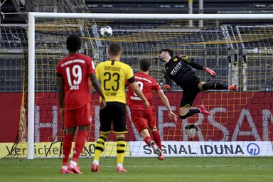 Bürki hiába vetődött Kimmich hajszálpontos emelése után (Fotó: Beta/AP)