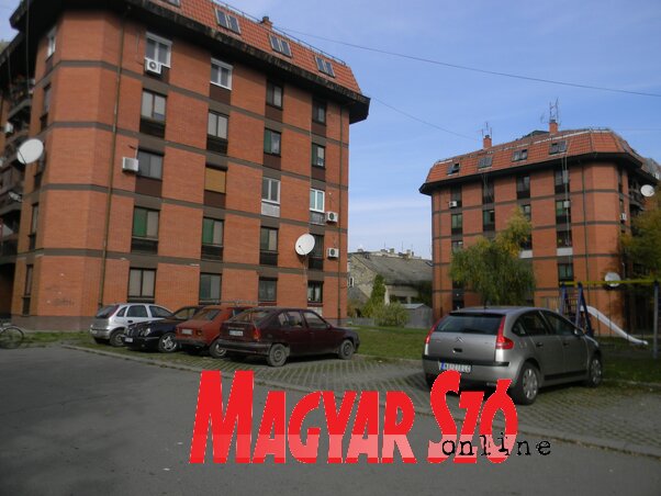 Az emeleti lakásokban gyenge a víznyomás (Fehér Rózsa felvétele)