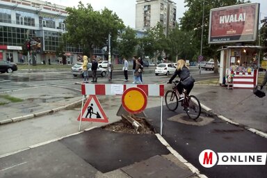 Újvidéken a következő időszakban felújítják a megrongálódott kerékpárutakat, a felszabadulás és az I. Péter király sugárutak kereszteződésénél ez már megtörtént (Szeli Balázs felvétele)