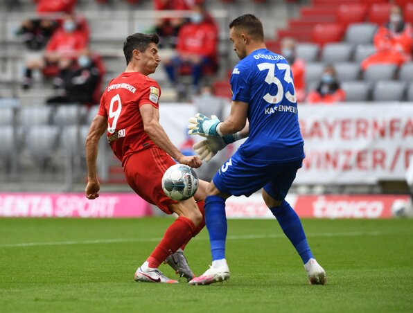 Lewandowski a Düsseldorf kapuját sem kímélte (Fotó: Beta/AP)