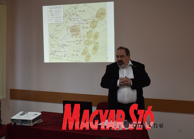Mészáros Zoltán előadás közben (Fotó: Patyi Szilárd) Mészáros Zoltán előadás közben (Fotó: Patyi Szilárd)