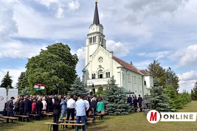 Királyhalmon tartották meg a délvidéki központi ünnepséget (Gergely Árpád felvétele)
