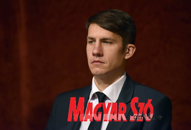 Pásztor Bálint, a VMSZ szabadkai listavezetője (Ótos András felvétele) Pásztor Bálint, a VMSZ szabadkai listavezetője (Ótos András felvétele)