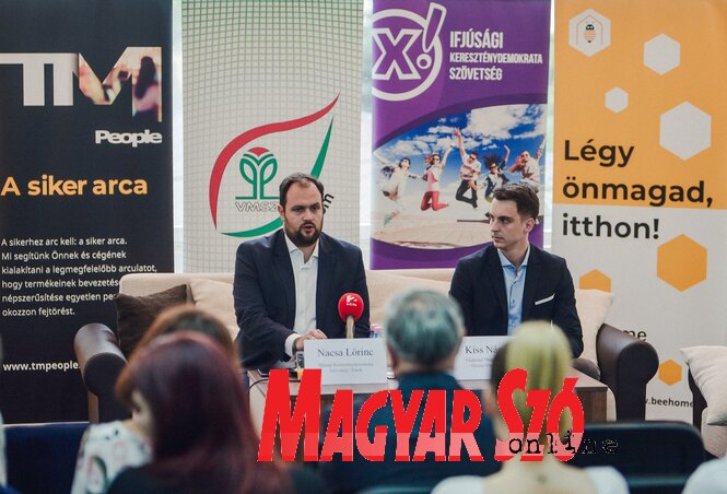 Nacsa Lőrinc és Kiss Nándor a BeeHome Közösségi Házban (Herédi Krisztián felvétele) Nacsa Lőrinc és Kiss Nándor a BeeHome Közösségi Házban (Herédi Krisztián felvétele)
