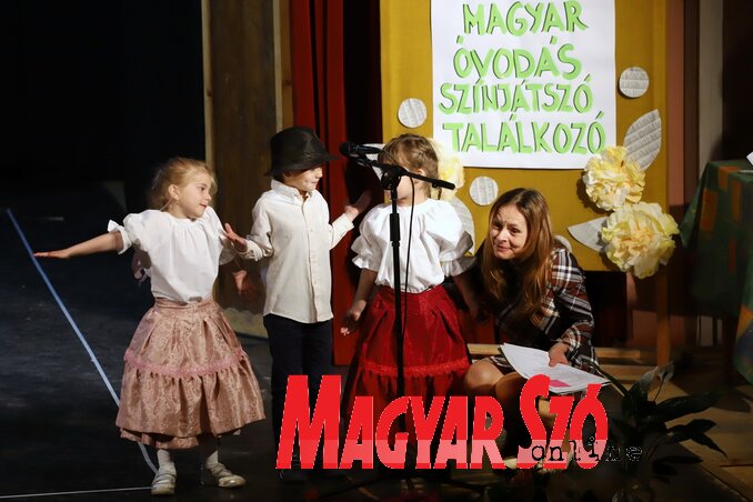A tavalyi óvodás színjátszó-találkozón bemutatott produkciók (Fotó: Lakatos János)