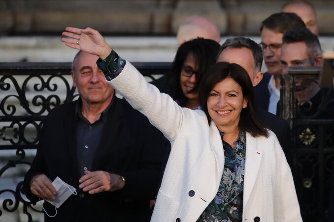 Anne Hidalgo párizsi polgármester annak köszönhetően marad székében, hogy koalícióra lépett a Zöldekkel (Fotó: AP via Beta)