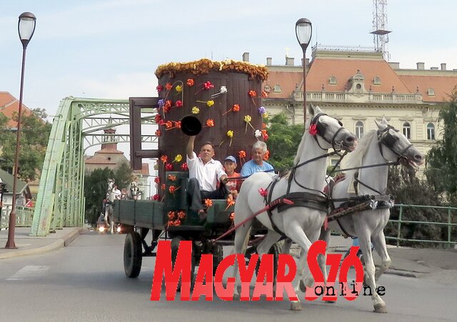 Sörnapok Nagybecskereken (Kecskés István felvétele)