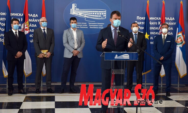 Igor Mirović szerint az építkezés befejezéséhez még nyolc hónapra van szükség  (Fotó: Ótos András)