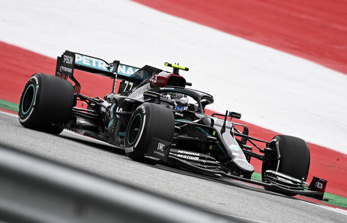 Valtteri Bottas a fekete Mercedesben (Fotó: Beta/AP)