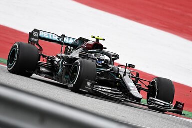 Valtteri Bottas a fekete Mercedesben (Fotó: Beta/AP)