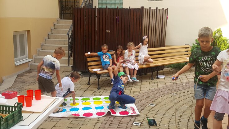 A gyerekek élvezték a játékokat és az alkotást (Fotó: Lackó Varjú Sára)