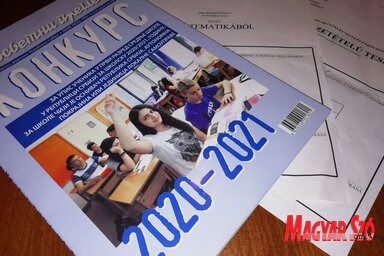 A hiányos információk és zavaros kódok útvesztőiben (Fotó: Tóth D. Lívia)