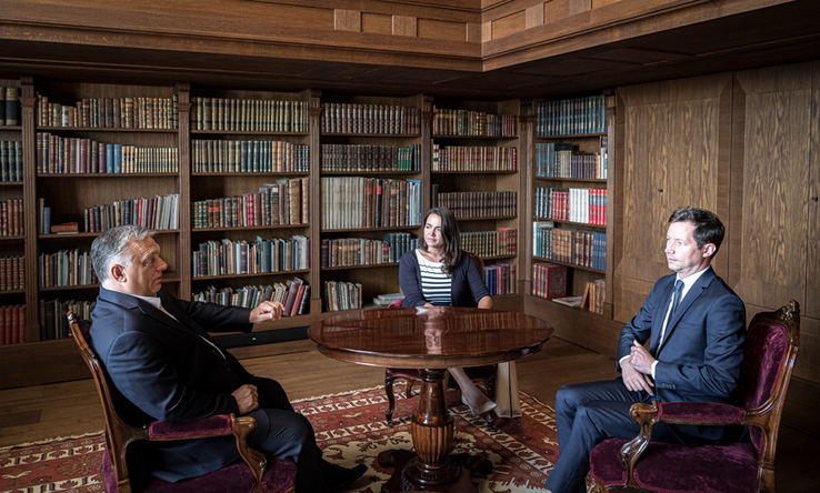 Orbán Viktor fogadta Francois-Xavier Bellamy-t, a francia Republikánusok EP-képviselőcsoportjának vezetőjét (Fotó: MTI/Miniszterelnöki Sajtóiroda/Benko Vivien Cher) Orbán Viktor fogadta Francois-Xavier Bellamy-t, a francia Republikánusok EP-képviselőcsoportjának vezetőjét (Fotó: MTI/Miniszterelnöki Sajtóiroda/Benko Vivien Cher)