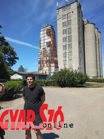 Csábrádi Ákos: Az árak mérsékeltebbek a tavalyihoz képest (Jenei Klementina felvétele) Csábrádi Ákos: Az árak mérsékeltebbek a tavalyihoz képest (Jenei Klementina felvétele)