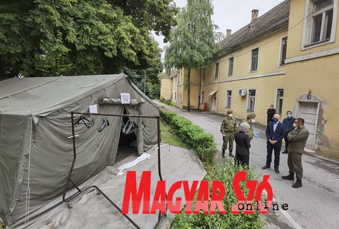 A Péterváradi közkórház A Péterváradi közkórház