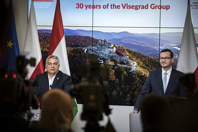 EU-csúcs Brüsszelben - A magyar és a lengyel miniszterelnök sajtótájékoztatója (Fotó: MTI/Miniszterelnöki Sajtóiroda/Benko Vivien Cher)