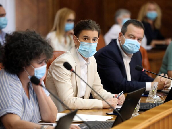 Ana Brnabić: Ljubiša Đurić nem azért halt meg, mert nem volt elég lélegeztetőgép. Ez hazugság, amelynek hátterében politikai célok állnak (Fotó: Beta) Ana Brnabić: Ljubiša Đurić nem azért halt meg, mert nem volt elég lélegeztetőgép. Ez hazugság, amelynek hátterében politikai célok állnak (Fotó: Beta)
