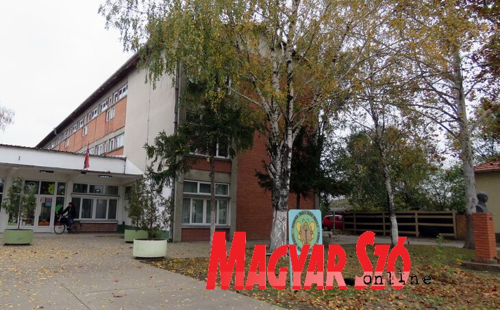 Felkészülten várják a tanévet (Kecskés István felvétele) Felkészülten várják a tanévet (Kecskés István felvétele)