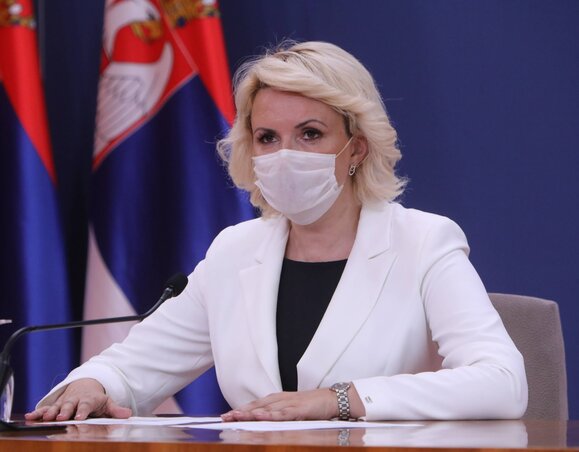 Darija Kisić Tepavčević: A korlátozó intézkedések beláthatatlan ideig hatályban maradnak (Fotó: Beta) Darija Kisić Tepavčević: A korlátozó intézkedések beláthatatlan ideig hatályban maradnak (Fotó: Beta)